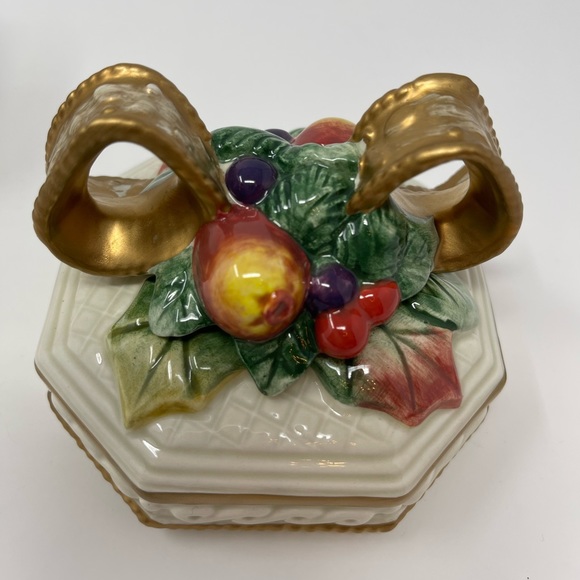 FITZ AND FLOYD: Snowy Woods Lidded Box. Holiday Decor. Vintage. Original box. - Picture 6 of 7